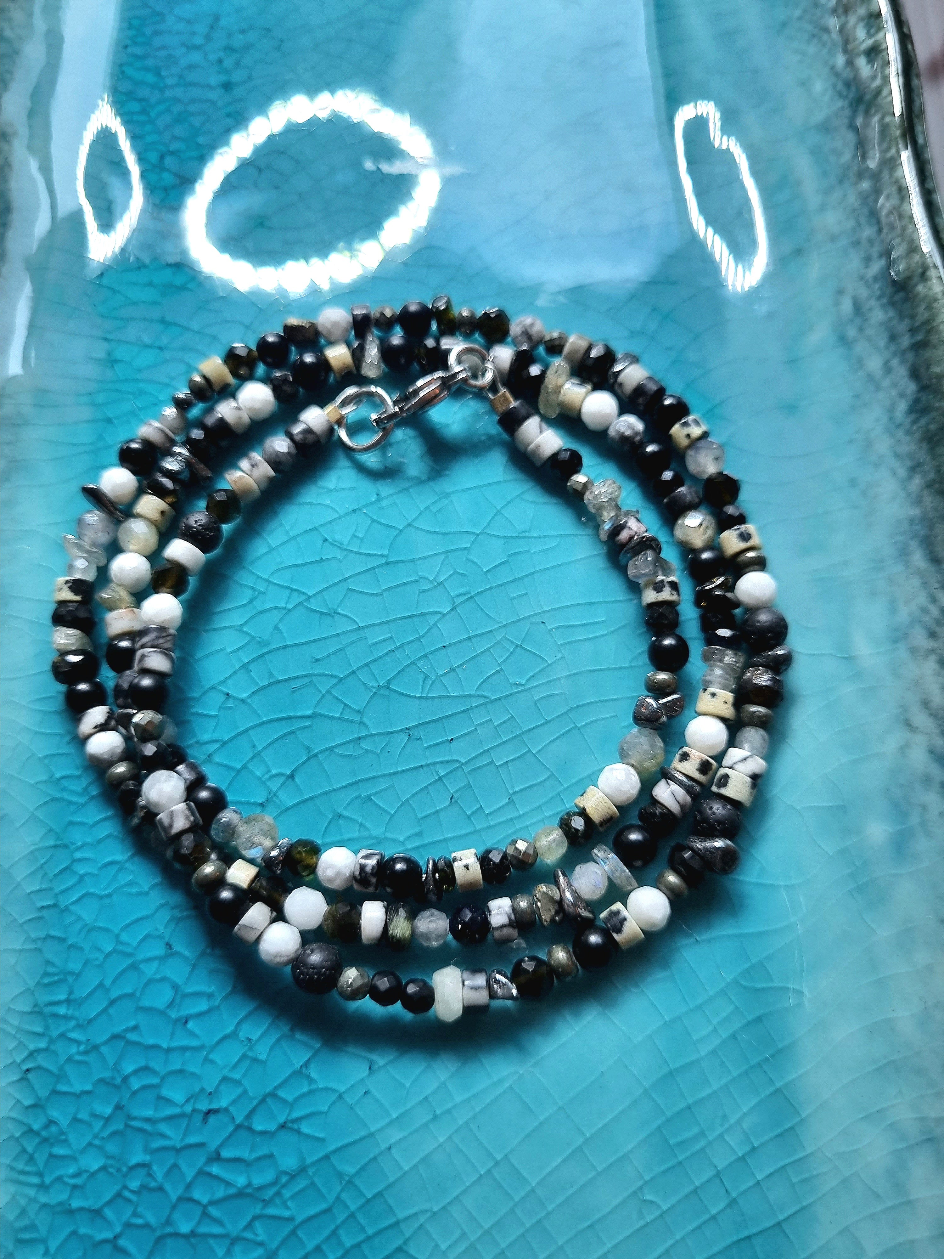 Three Lines Onyx & Dalmatian Bracelet